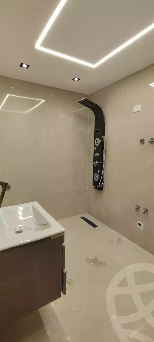 https://aqarmap.com.eg/en/listing/6222988-for-sale-cairo-el-sheikh-zayed-city-compounds-el-khamayel