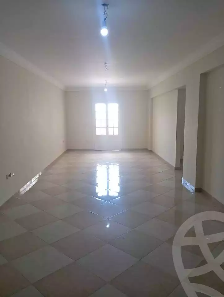 https://aqarmap.com.eg/en/listing/6224691-for-rent-alexandria-ganaklis-shr-mrtdy-bsh