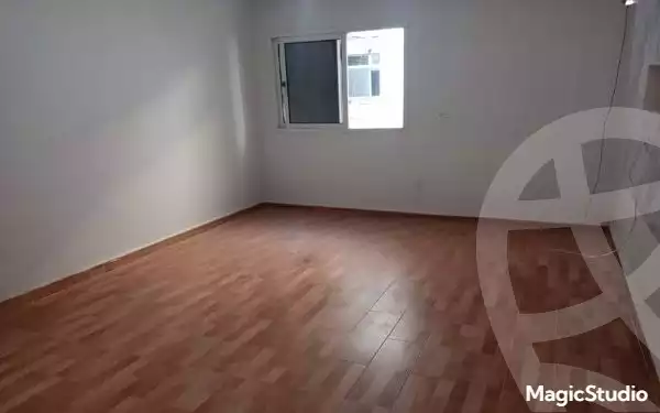 https://aqarmap.com.eg/ar/listing/6224729-for-rent-alexandria-fleming