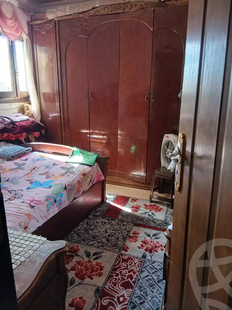 https://aqarmap.com.eg/ar/listing/6225515-for-sale-alexandria-moharram-bey-kanal-al-mahmoudeya-al-bahri-st