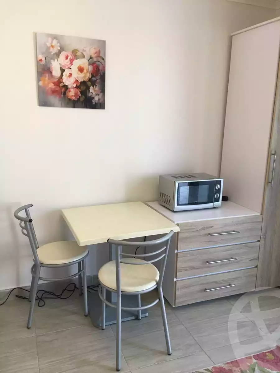 https://aqarmap.com.eg/en/listing/6227332-for-rent-cairo-el-sheikh-zayed-city-compounds-kmbwnd-wyst-twn-swdyk