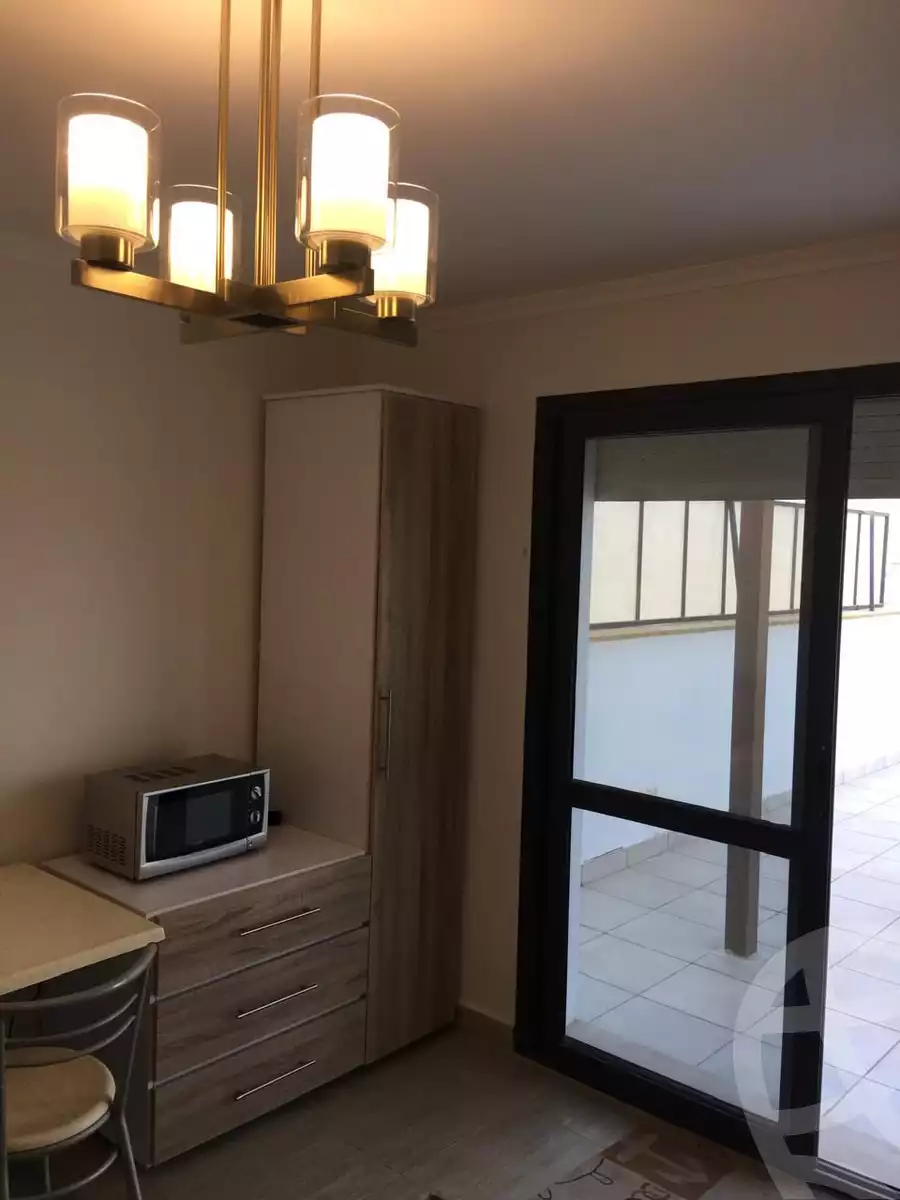 https://aqarmap.com.eg/en/listing/6227332-for-rent-cairo-el-sheikh-zayed-city-compounds-kmbwnd-wyst-twn-swdyk