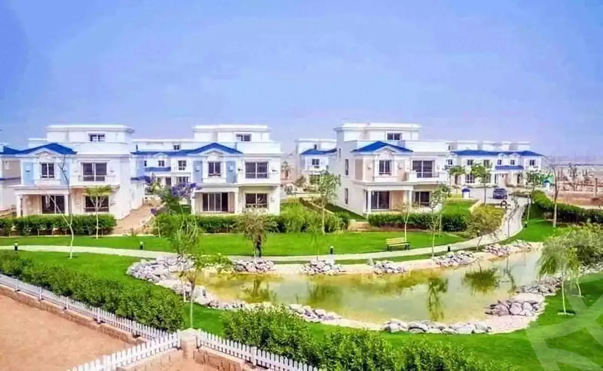 https://aqarmap.com.eg/ar/listing/6227548-for-sale-cairo-new-cairo-compounds-mountain-view-hyde-park