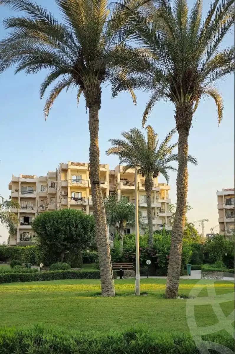 https://aqarmap.com.eg/en/listing/6227987-for-sale-cairo-el-sheikh-zayed-city-compounds-zayed-2000
