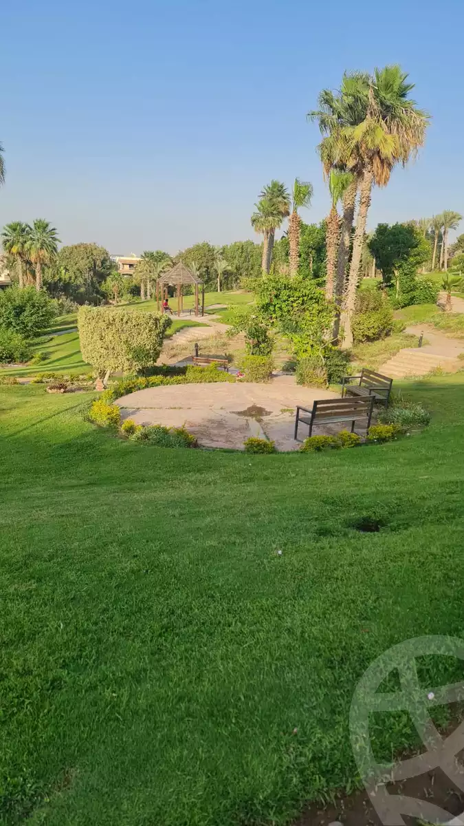 https://aqarmap.com.eg/ar/listing/6228692-for-sale-cairo-el-sheikh-zayed-city-compounds-zayed-2000