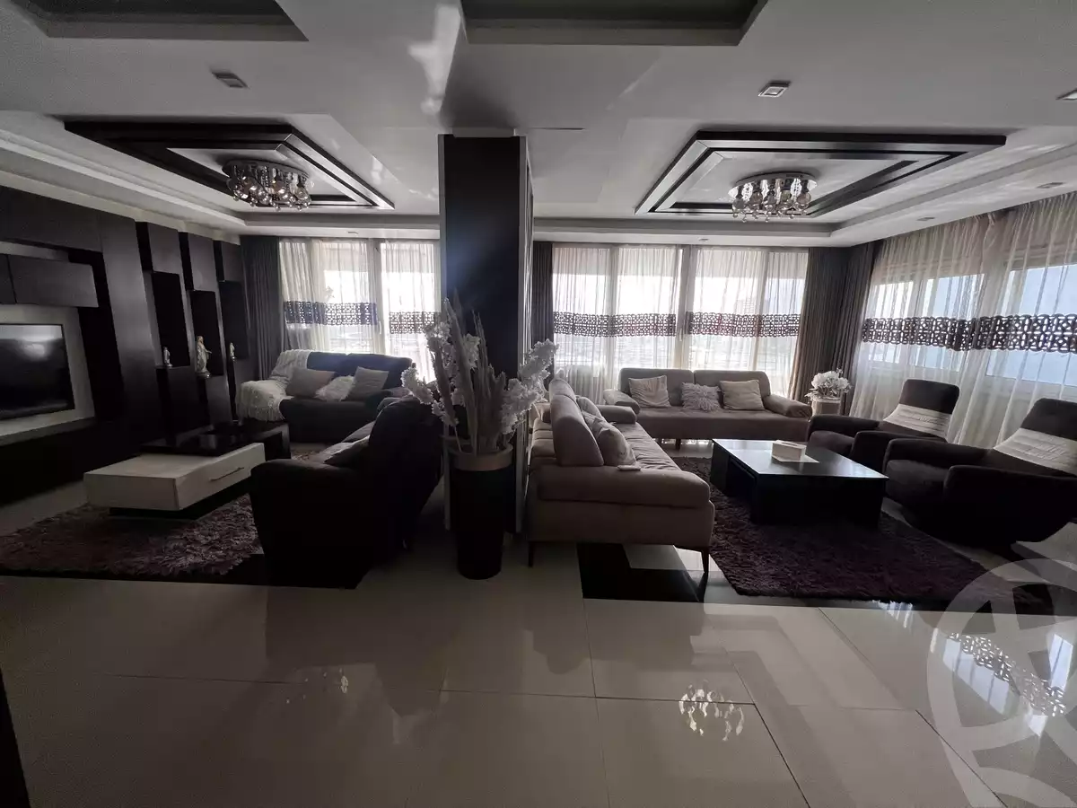 https://aqarmap.com.eg/en/listing/6230553-for-sale-cairo-shoubra-corniche-el-nile-st
