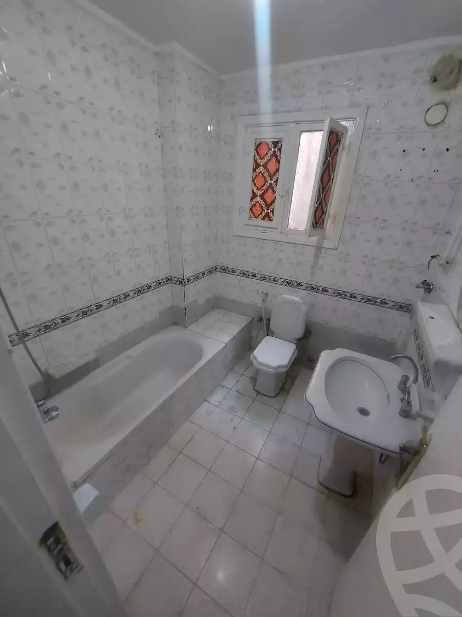 https://aqarmap.com.eg/en/listing/6232689-for-sale-cairo-helwan-arab-el-walda-el-gihad-st
