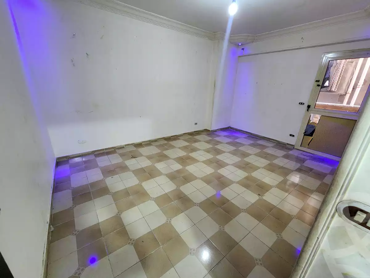 https://aqarmap.com.eg/ar/listing/6233267-for-sale-alexandria-new-miami-eskot