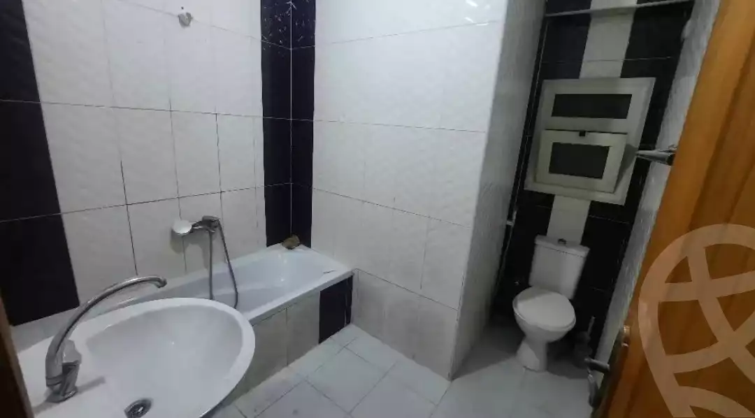 https://aqarmap.com.eg/ar/listing/6233385-for-sale-alexandria-camp-cesar-port-said-street