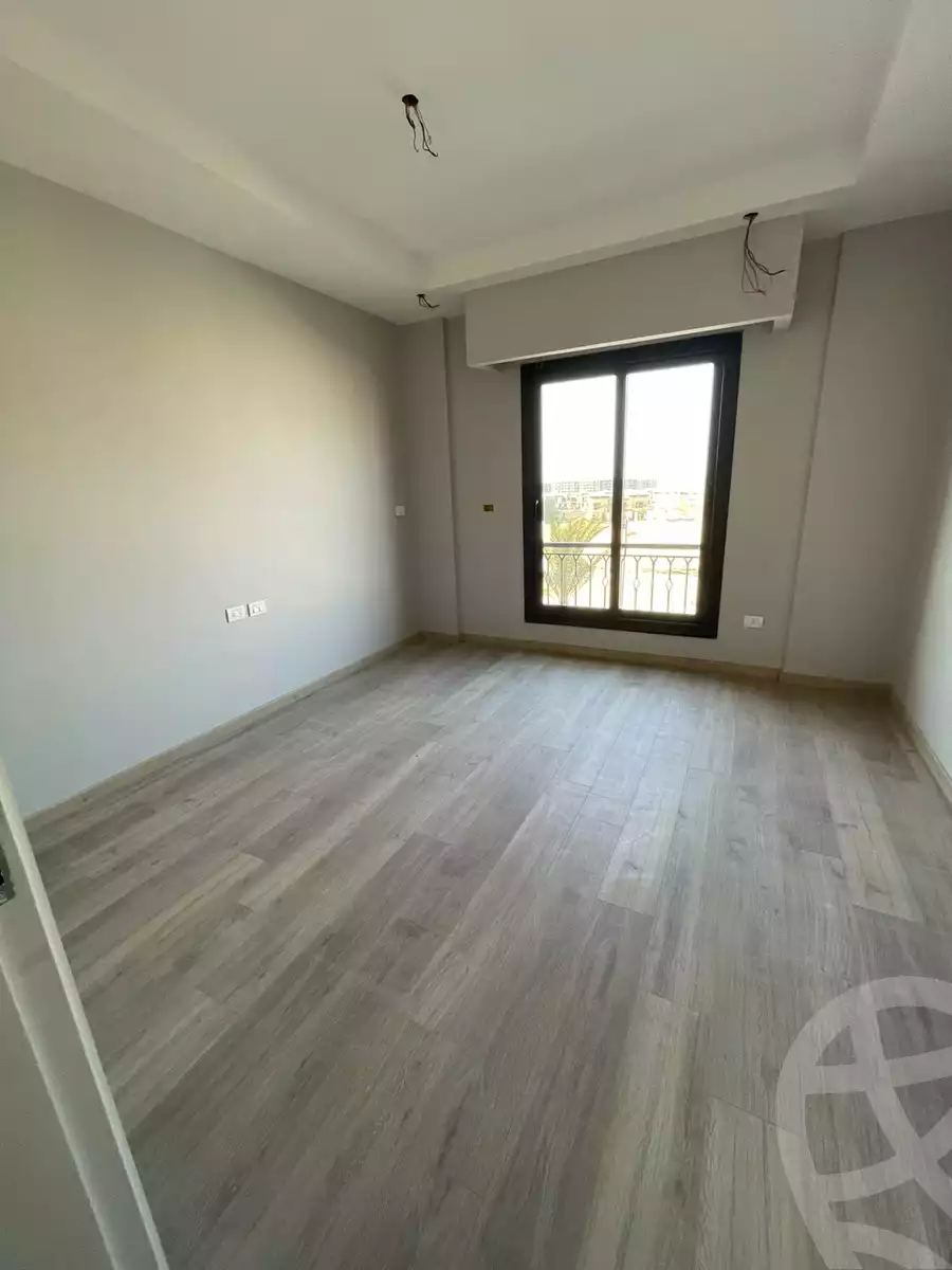 https://aqarmap.com.eg/ar/listing/6234366-for-rent-cairo-el-sheikh-zayed-city-compounds-kmbwnd-fyldj-wyst-dr-llttwyr