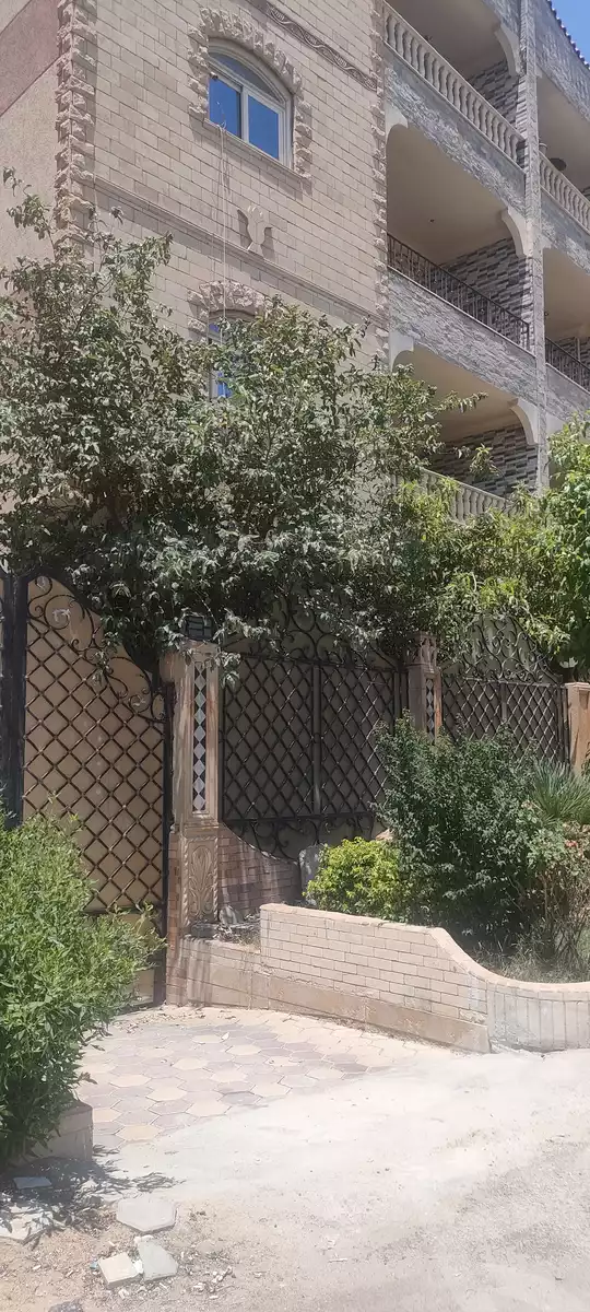 https://aqarmap.com.eg/ar/listing/6237451-for-sale-cairo-el-shorouk-lmntq-lsb-neighbourhood-1