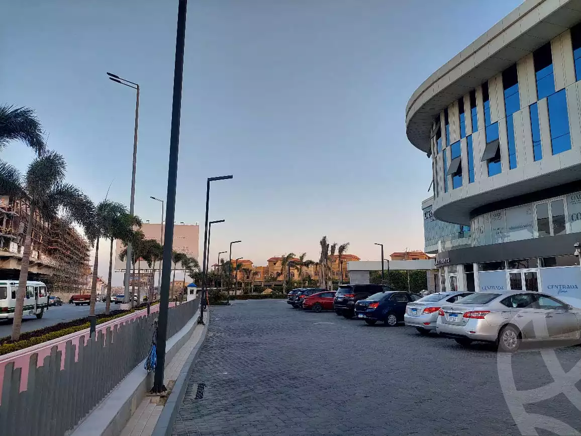https://aqarmap.com.eg/ar/listing/6237492-for-rent-cairo-6th-of-october-compounds-mwl-sntrd-blz