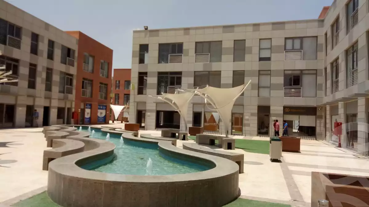 https://aqarmap.com.eg/en/listing/6238081-for-sale-cairo-el-sheikh-zayed-city-compounds-the-courtyard-mall-dorra