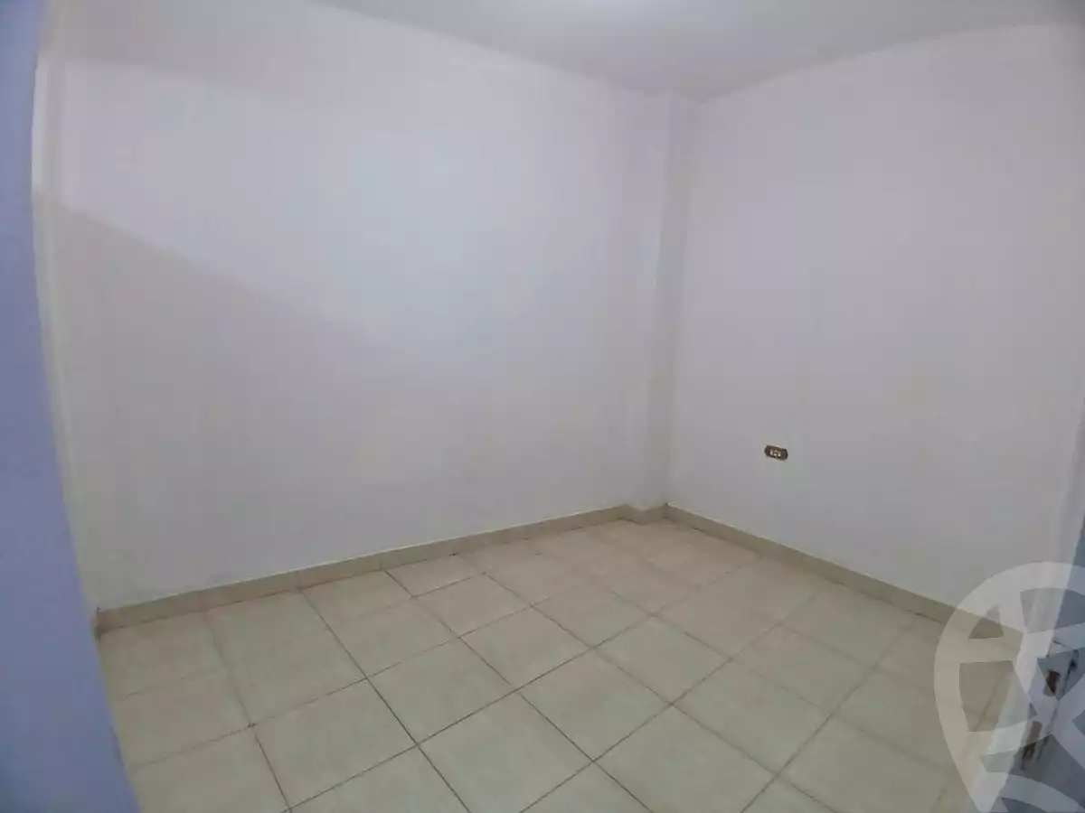 https://aqarmap.com.eg/ar/listing/6238108-for-sale-qalyubia-shubra-el-khaima-shubra-el-khaima-city-ahmed-oraby-st