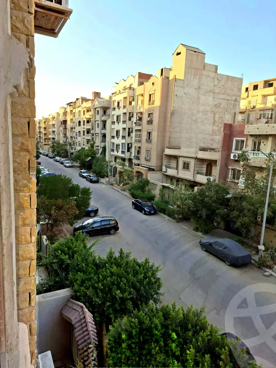https://aqarmap.com.eg/ar/listing/6239051-for-sale-cairo-6th-of-october-el-ahyaa-neighborhood-3rd-no-14-hasan-soltan-st