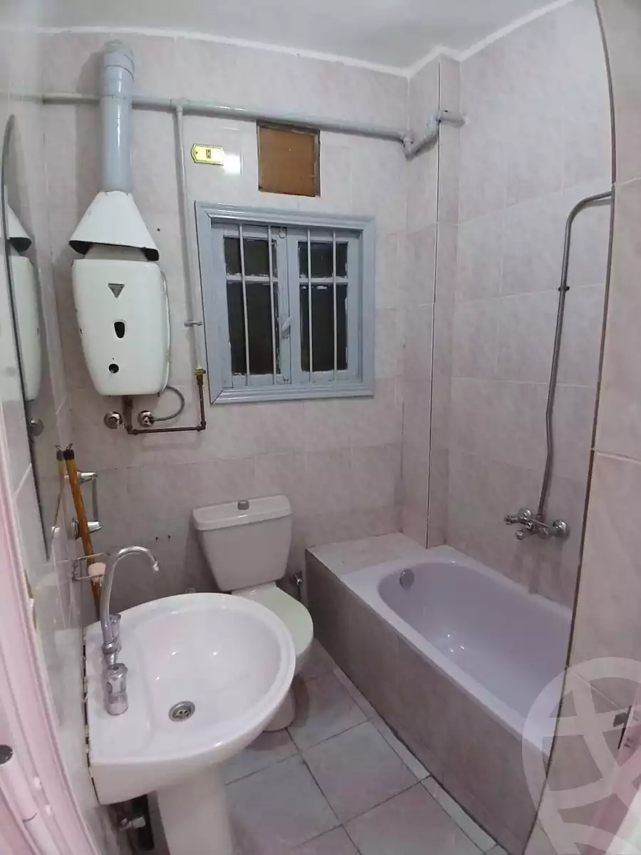 https://aqarmap.com.eg/ar/listing/6239218-for-sale-cairo-ain-shams-ain-shams-el-sharkia-ahmed-orabi-st