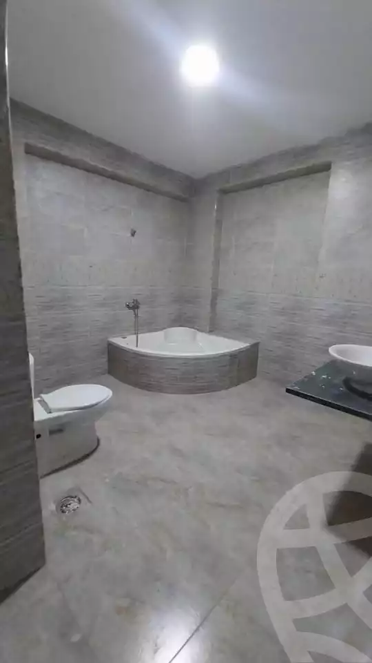 https://aqarmap.com.eg/ar/listing/6239656-for-sale-cairo-el-haram-shareaa-khatem-el-morsalen