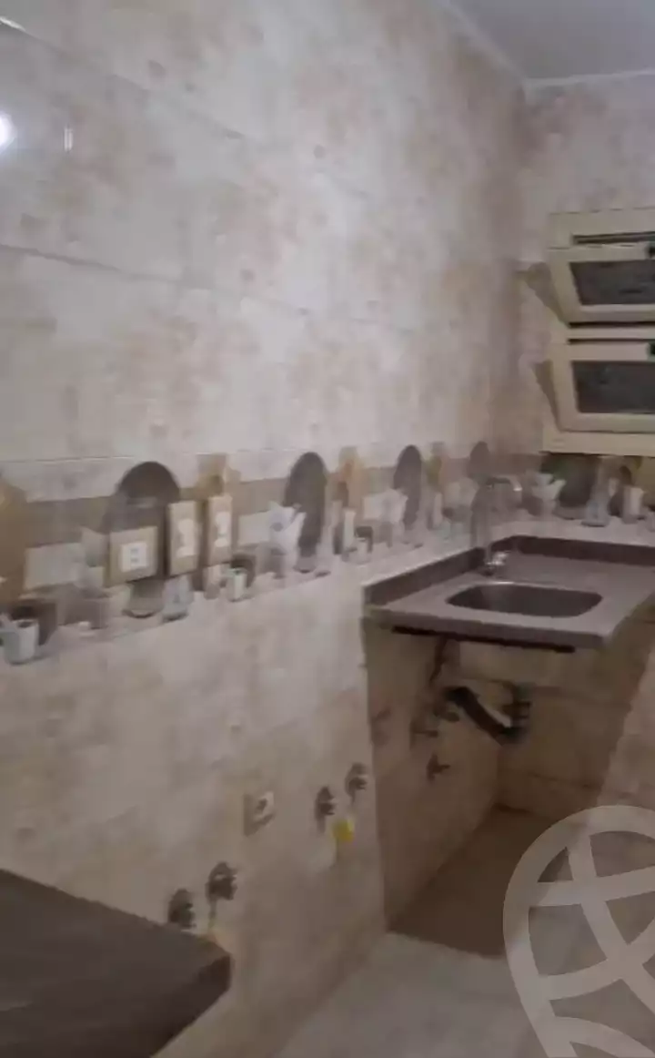 https://aqarmap.com.eg/en/listing/6239915-for-sale-cairo-ain-shams-ain-shams-el-sharkia-el-hakeem-st