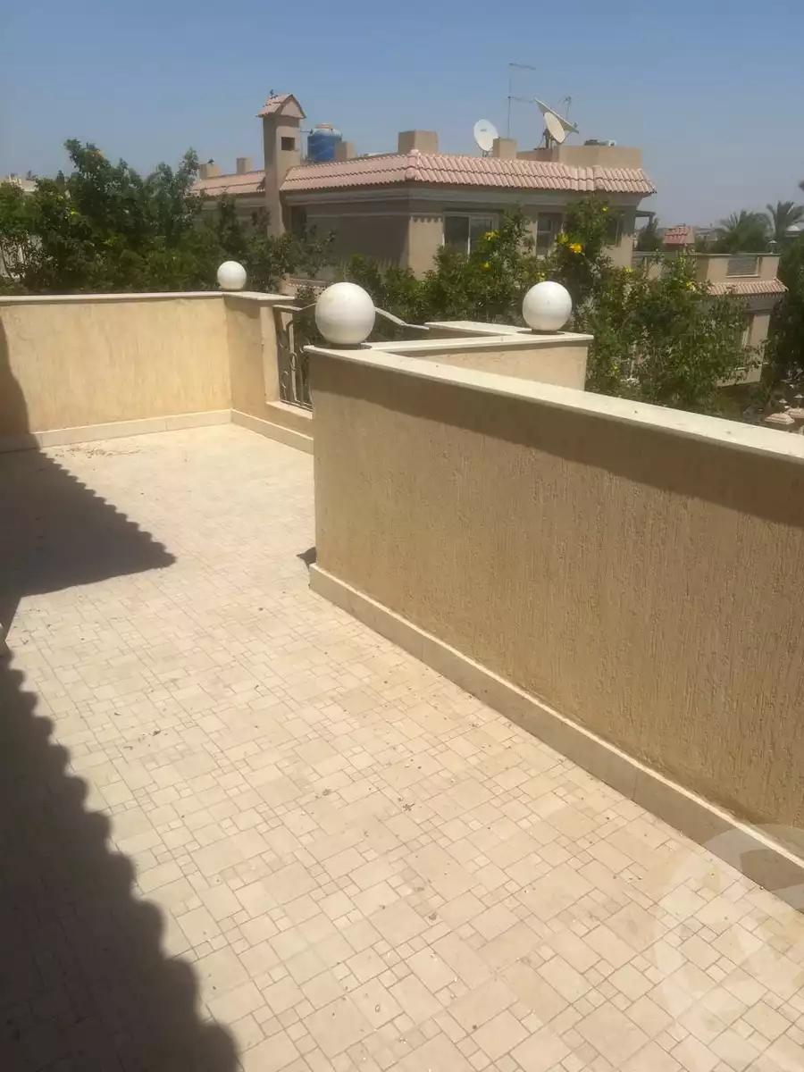 https://aqarmap.com.eg/ar/listing/6241217-for-sale-cairo-el-sheikh-zayed-city-compounds-zayed-2000