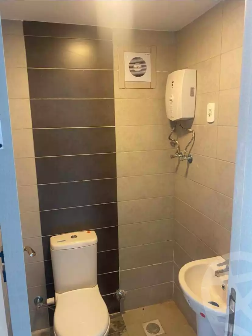 https://aqarmap.com.eg/ar/listing/6241428-for-rent-cairo-new-cairo-compounds-bznys-bls-ktlyst-llttwyr