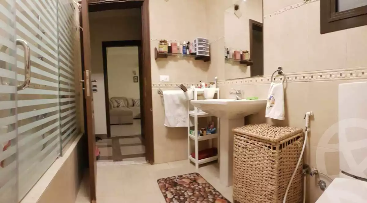 https://aqarmap.com.eg/ar/listing/6241430-for-sale-cairo-el-sheikh-zayed-city-compounds-zayed-2000