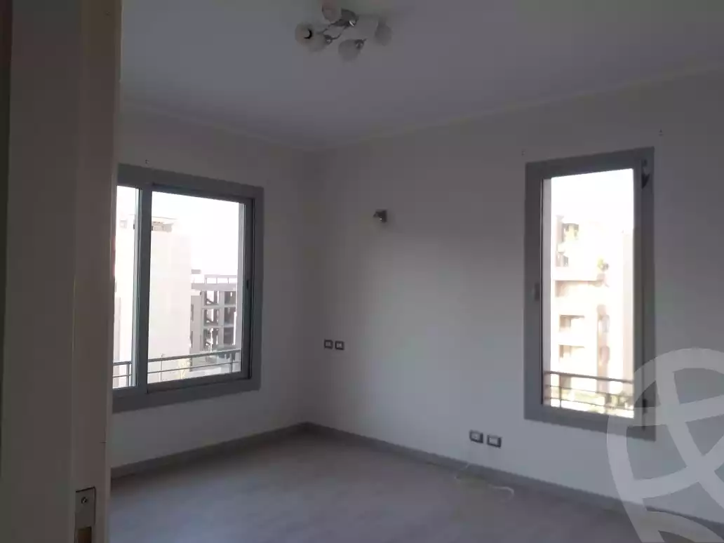 https://aqarmap.com.eg/ar/listing/6242184-for-sale-cairo-new-cairo-compounds-kmbwnd-fyldj-jyt-blm-hylz