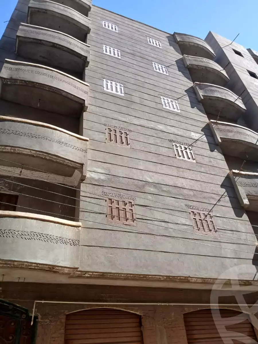 https://aqarmap.com.eg/ar/listing/6242991-for-sale-beheira-damanhour-damanhour-city-al-kornish-st