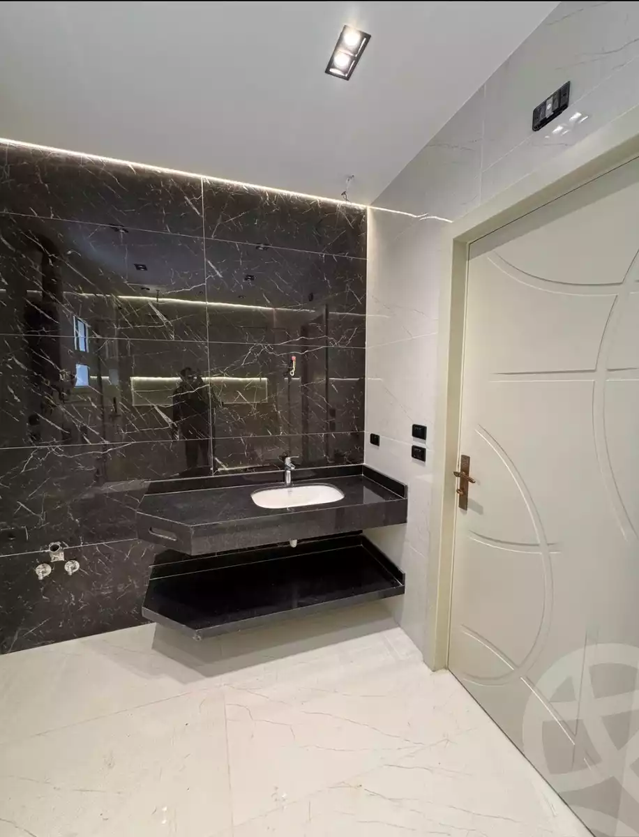https://aqarmap.com.eg/ar/listing/6244396-for-rent-cairo-el-sheikh-zayed-city-compounds-zayed-2000