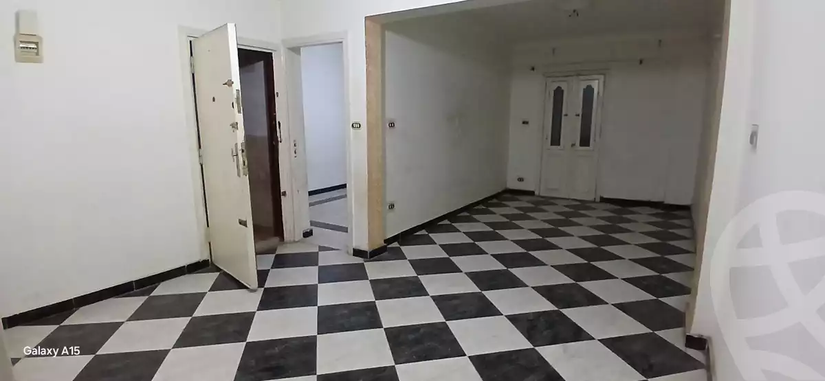 https://aqarmap.com.eg/ar/listing/6245805-for-sale-alexandria-el-mandara-alex-el-mandara-bahri-sidi-kamal-st