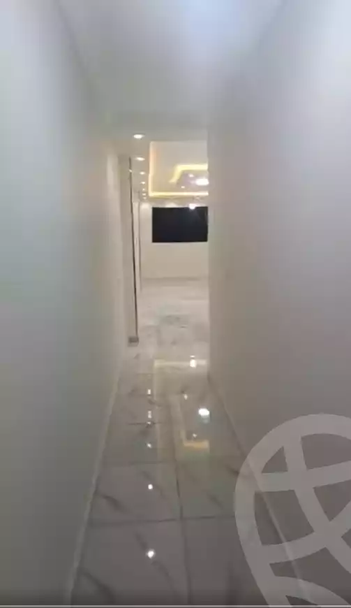 https://aqarmap.com.eg/en/listing/6247004-for-sale-cairo-helwan-hadayek-helwan-el-eshrein-st