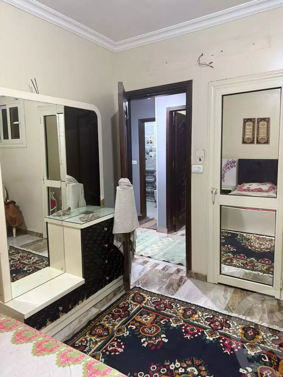 https://aqarmap.com.eg/en/listing/6247860-for-sale-cairo-helwan-hadayek-helwan-nile-corniche-st