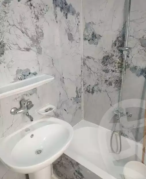 https://aqarmap.com.eg/ar/listing/6253380-for-rent-alexandria-camp-cesar-abd-el-moneim-sanad-st