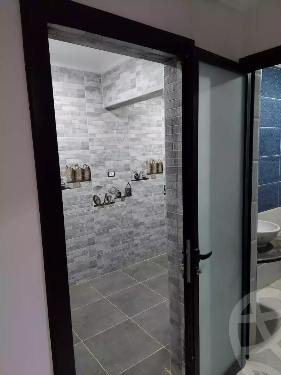 https://aqarmap.com.eg/en/listing/6253679-for-sale-cairo-helwan-helwan-el-sharkeya-mostafa-safwat-st
