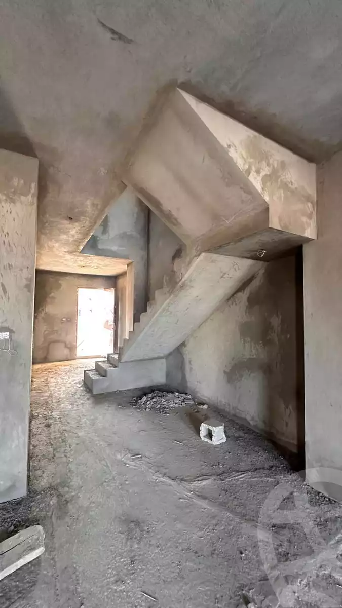 https://aqarmap.com.eg/en/listing/6254307-for-sale-cairo-el-sheikh-zayed-city-lshykh-zyd-ljdyd-vye