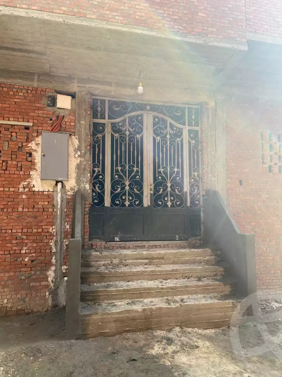 https://aqarmap.com.eg/en/listing/6251850-for-sale-qalyubia-shubra-el-khaima-bahtim