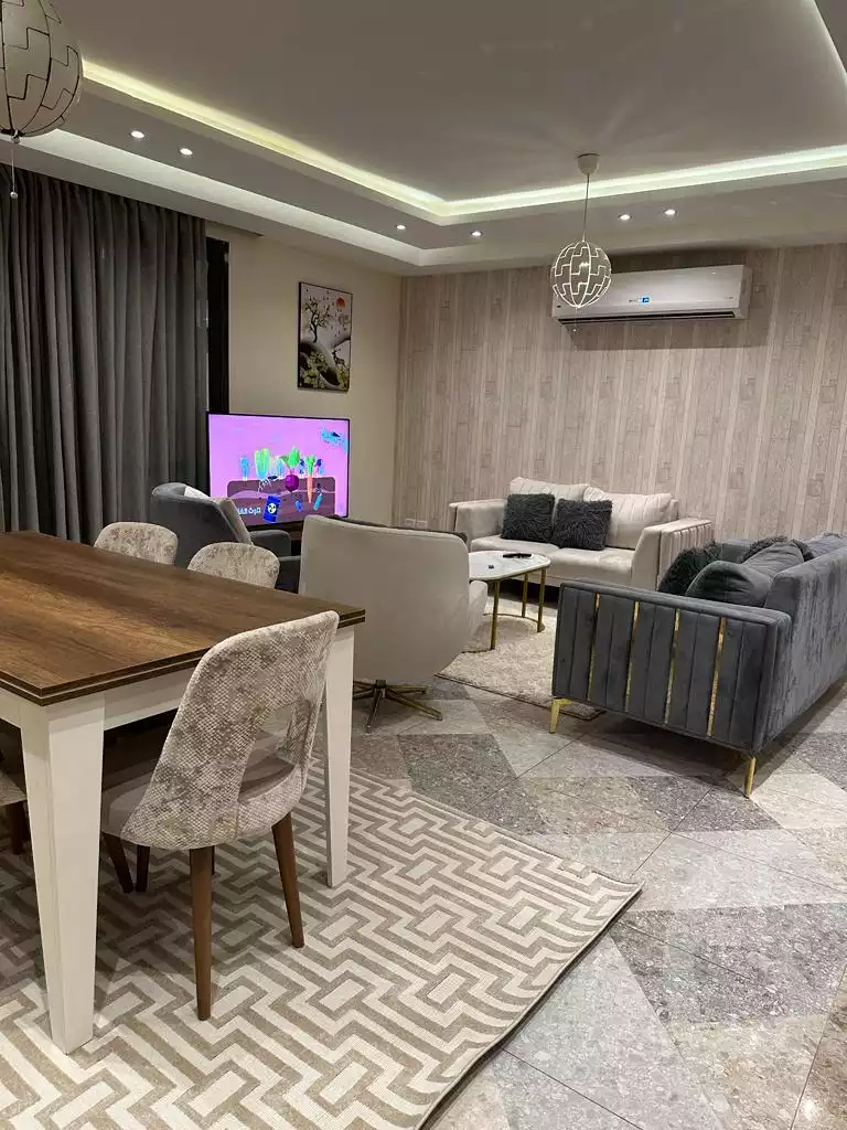 https://aqarmap.com.eg/ar/listing/6255518-for-rent-cairo-el-sheikh-zayed-city-compounds-kmbwnd-wyst-twn-swdyk