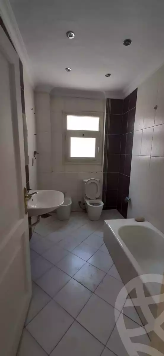 https://aqarmap.com.eg/en/listing/6256773-for-rent-cairo-new-cairo-el-choueifat-el-sheikh-mahmoud-el-banna-st