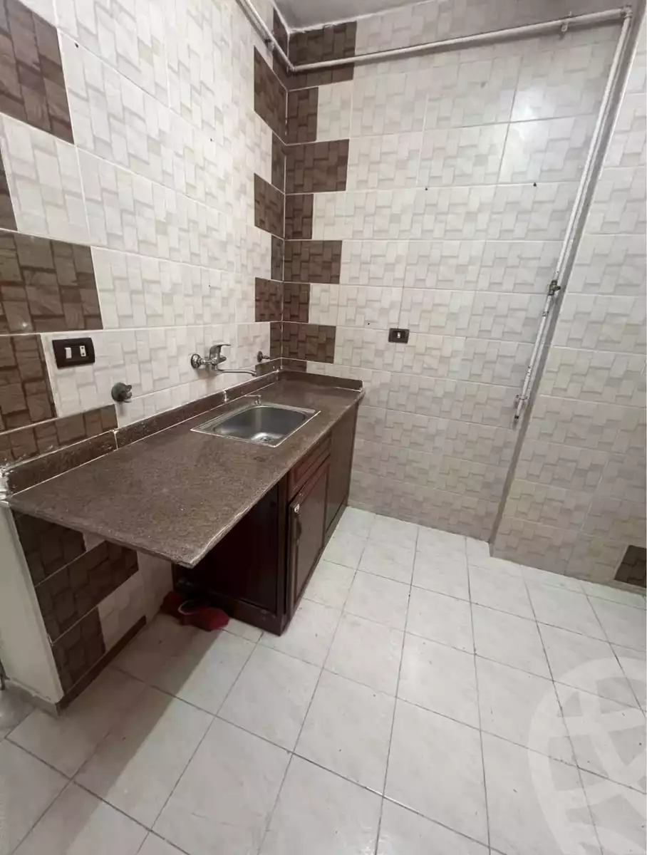 https://aqarmap.com.eg/en/listing/6257036-for-rent-gharbia-tanta-tanta-city-el-nahas-st