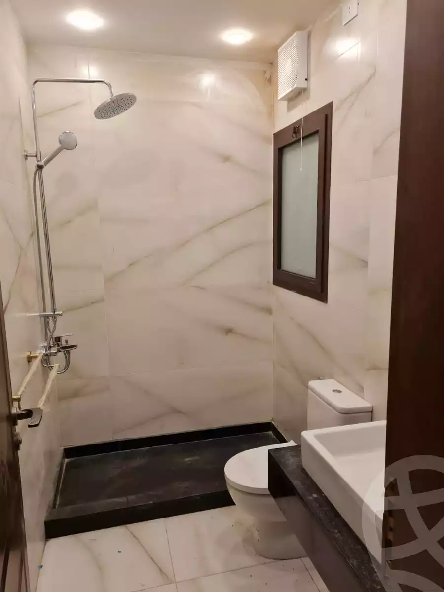 https://aqarmap.com.eg/ar/listing/6257271-for-rent-cairo-el-sheikh-zayed-city-compounds-kmbwnd-wn-16-swdyk