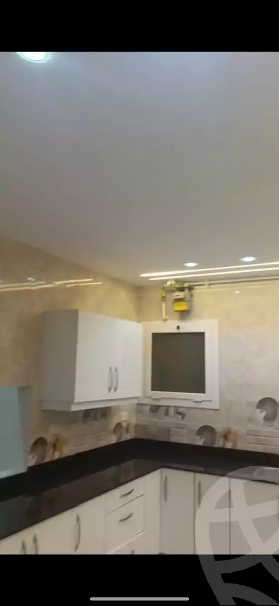https://aqarmap.com.eg/ar/listing/6259840-for-rent-cairo-new-cairo-compounds-hyde-park-centre-ville-hyde-park