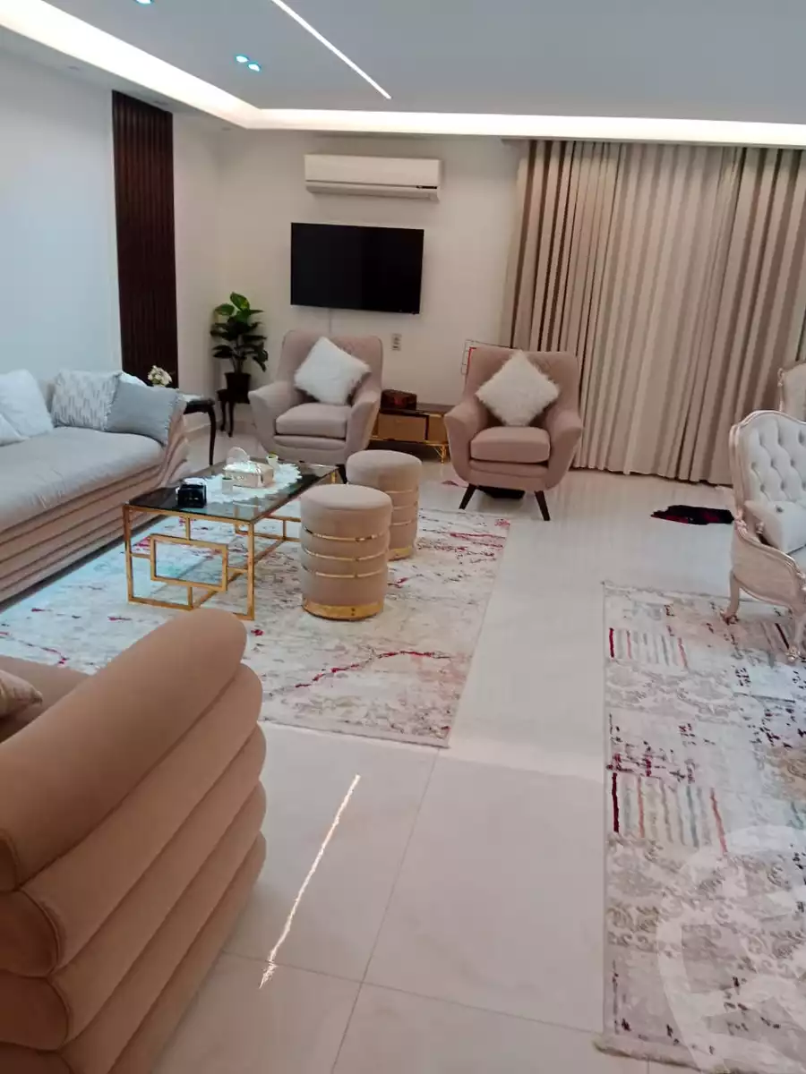 https://aqarmap.com.eg/ar/listing/6260579-for-sale-cairo-new-cairo-el-ahyaa-first-neighborhood-omar-ibn-abd-el-aziz-st