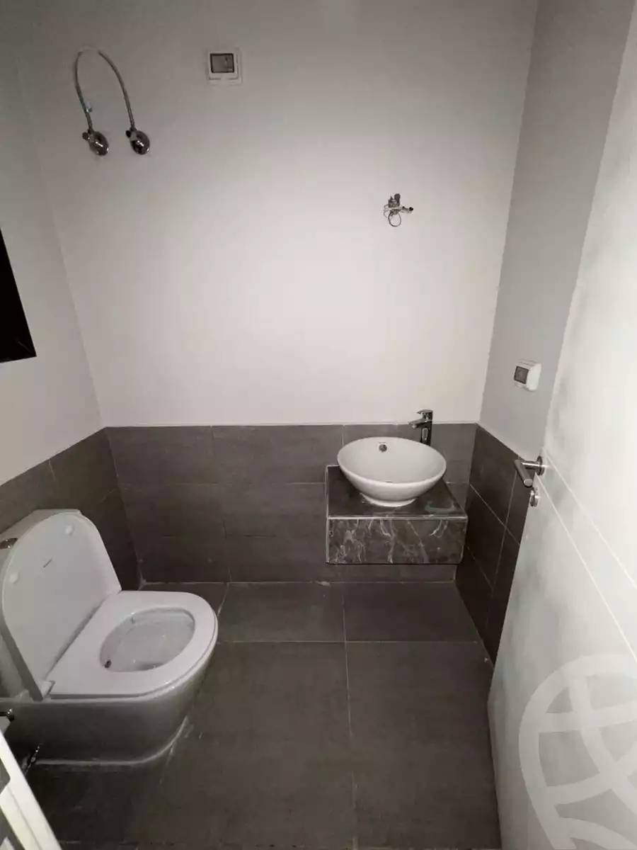 https://aqarmap.com.eg/ar/listing/6261859-for-rent-cairo-6th-of-october-hadaeq-october-kmbwnd-fy-hdyq-ktwbr-o-west-tulwa-o-west