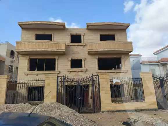 https://aqarmap.com.eg/en/listing/6262807-for-sale-cairo-el-shorouk-lhy-lthlth-shrq-neighbourhood-3