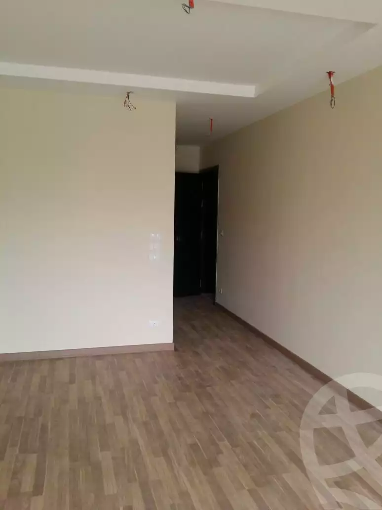 https://aqarmap.com.eg/ar/listing/6262963-for-rent-cairo-el-sheikh-zayed-city-compounds-dh-drys