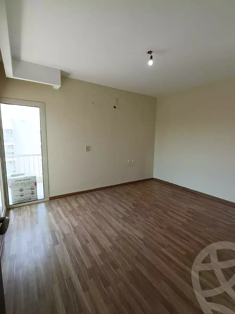 https://aqarmap.com.eg/ar/listing/6262963-for-rent-cairo-el-sheikh-zayed-city-compounds-dh-drys
