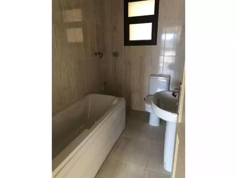 https://aqarmap.com.eg/ar/listing/6265080-for-rent-cairo-new-cairo-madinaty-eighth-zone-buildings-madinaty-b-8