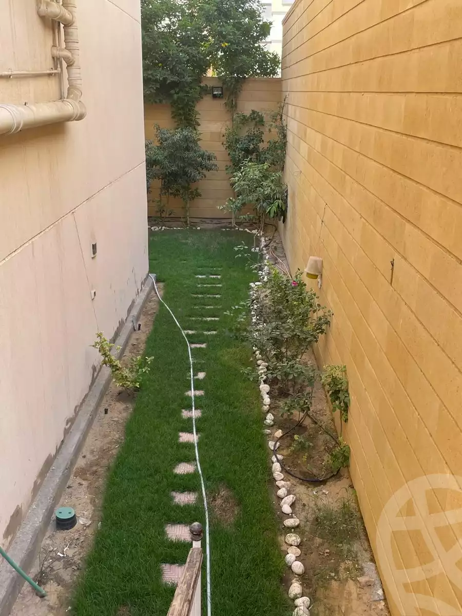 https://aqarmap.com.eg/en/listing/6265979-for-sale-cairo-el-sheikh-zayed-city-compounds-zayed-heights-compound