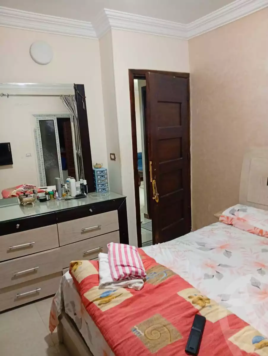 https://aqarmap.com.eg/en/listing/6266060-for-sale-cairo-el-haram-shareaa-khatem-el-morsalen