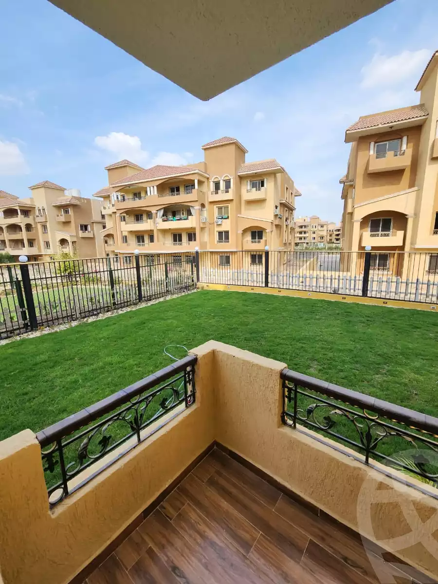 https://aqarmap.com.eg/ar/listing/6271476-for-sale-cairo-el-sheikh-zayed-city-compounds-el-khamayel