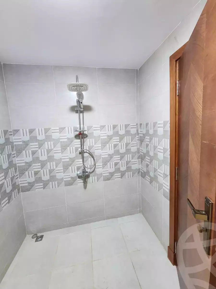 https://aqarmap.com.eg/ar/listing/6271545-for-sale-cairo-el-sheikh-zayed-city-compounds-el-khamayel